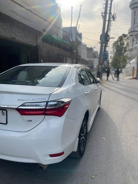 Toyota Corolla Altis 2017 10