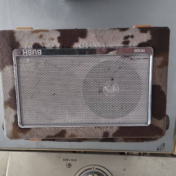 Bush radio TR 130 (1965) British made 1