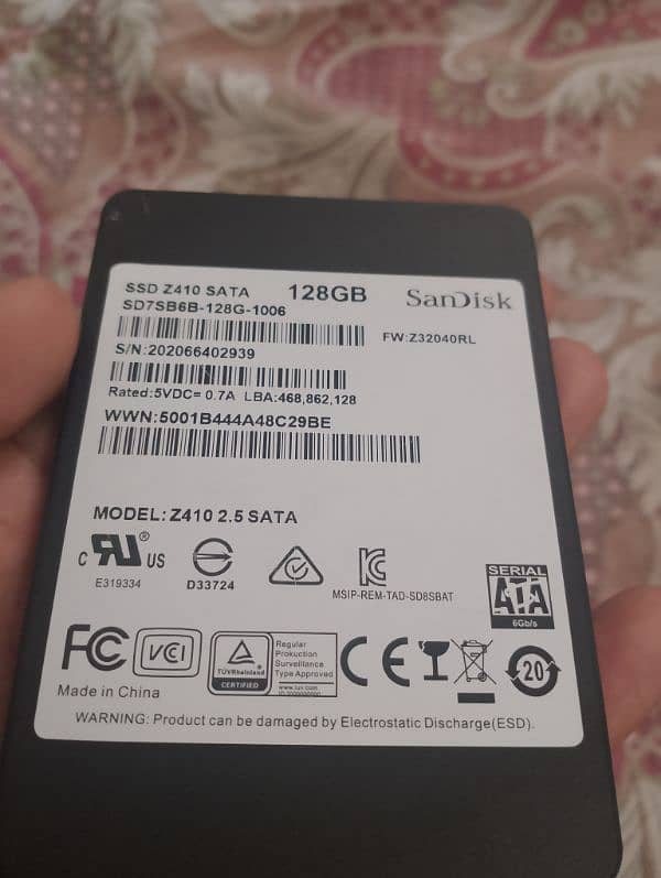 128 GB SSD 1