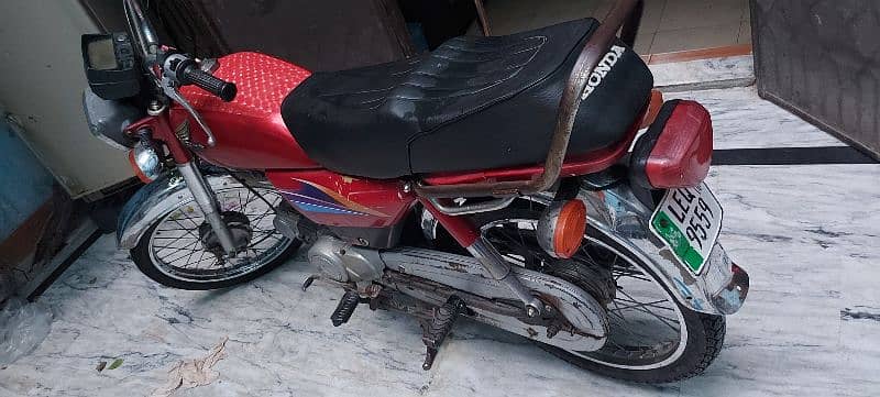 HONDA CD 70 18