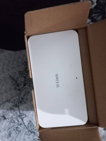 D-Link 8 Port Gigabit Easy Desktop Switch 3