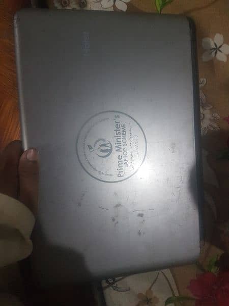 Mene apna haier ka dead laptop sale karna hai sath 2 orignl Dell chrgr 3