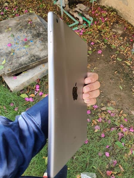 apple ipad 5gen 128gb 2