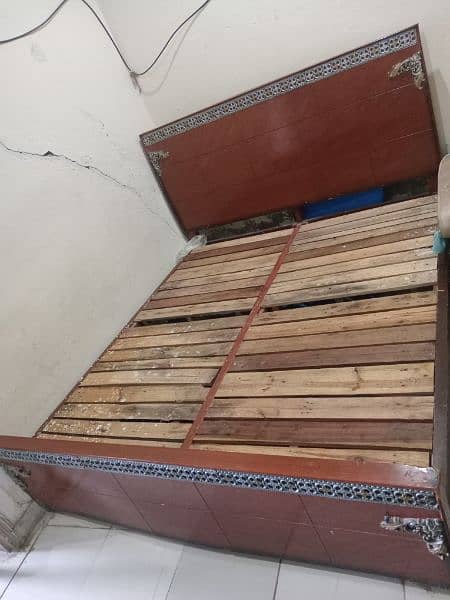 single bed  for sale urgent base 1