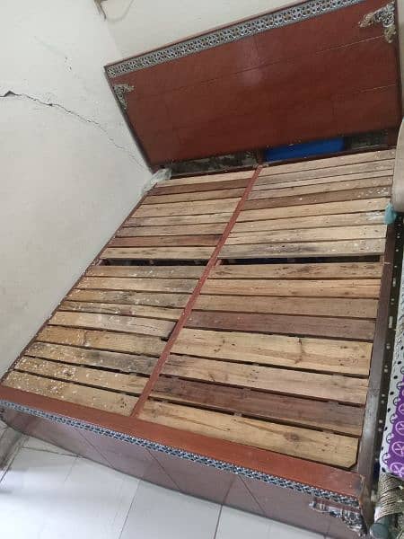 single bed  for sale urgent base 2