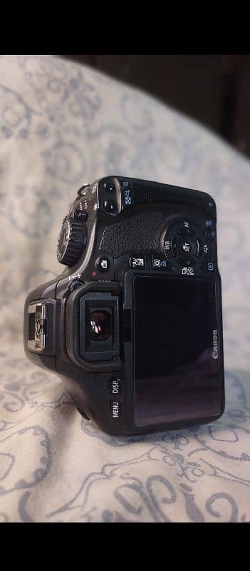 Urgent sale my canon EOS 550D DSLR. . 5