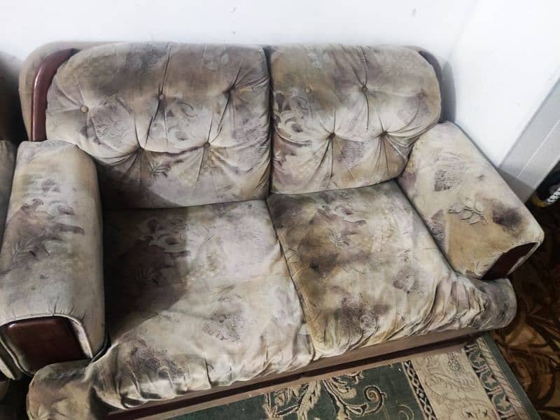 7 seater sofa 0