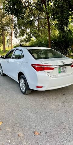 Toyota Altis Grande 1.8 CVTi 2015 0