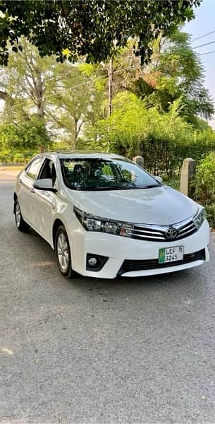 Toyota Altis Grande 1.8 CVTi 2015 1