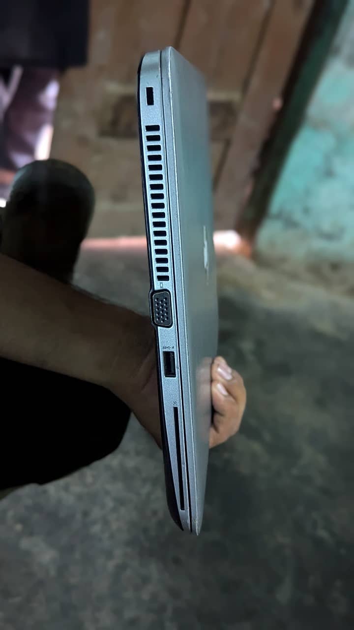 HP Elitebook G3 i5 6th gen 4