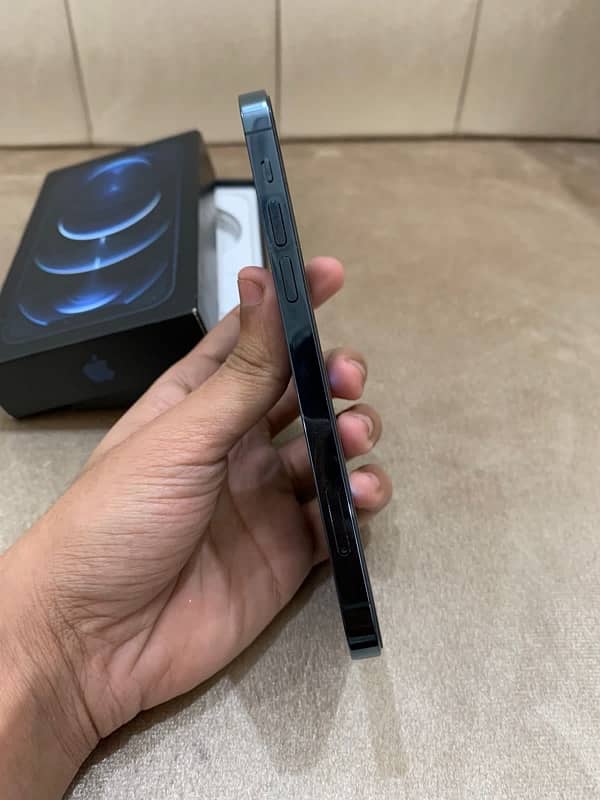 iPhone 12 Pro - 512GB, Factory Unlocked 5