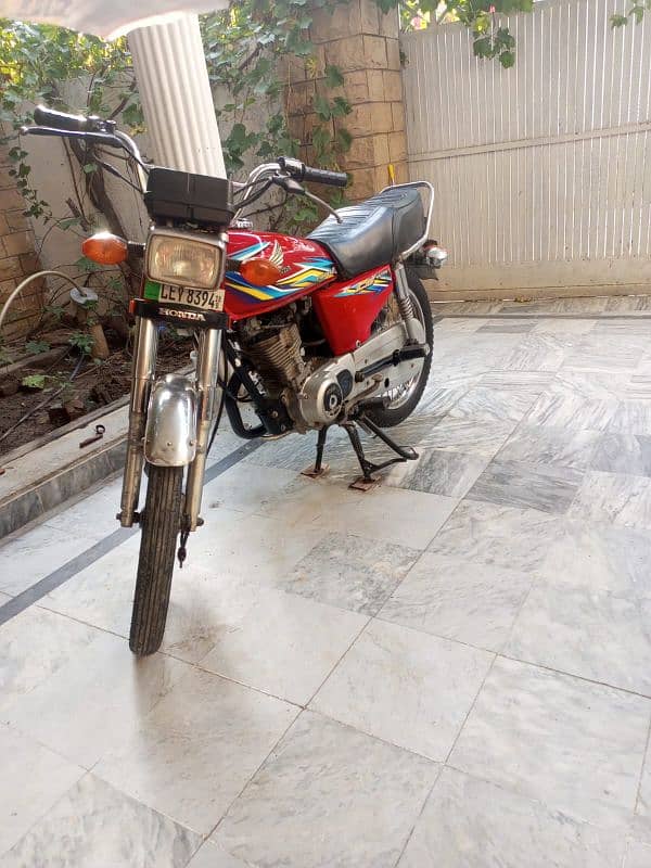 Honda 125 model 2018 Lahore registered all documents complete 1