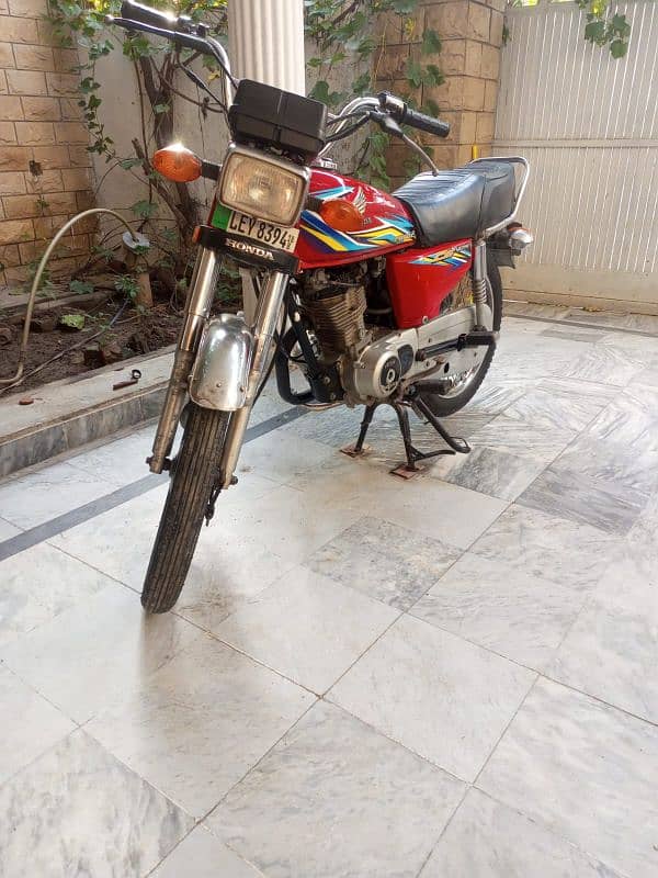 Honda 125 model 2018 Lahore registered all documents complete 8