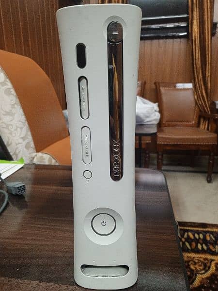 Xbox 360 console 0