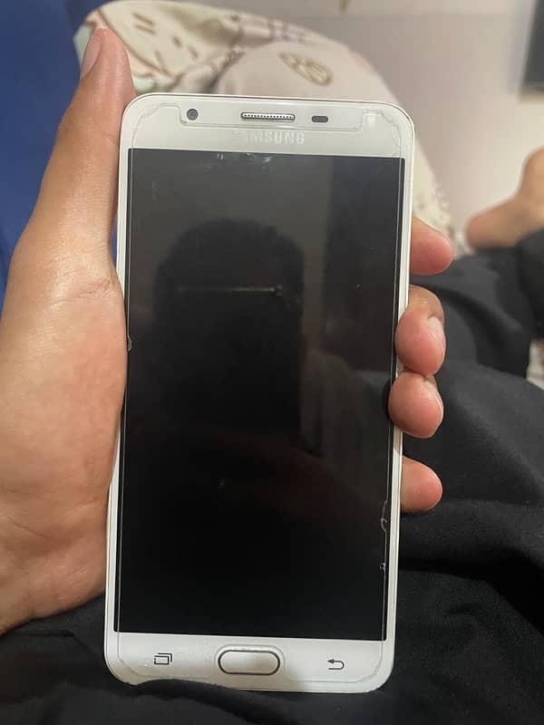 samsung galaxy j7 prime 10/7 2/32 3