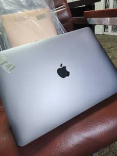 MacBook