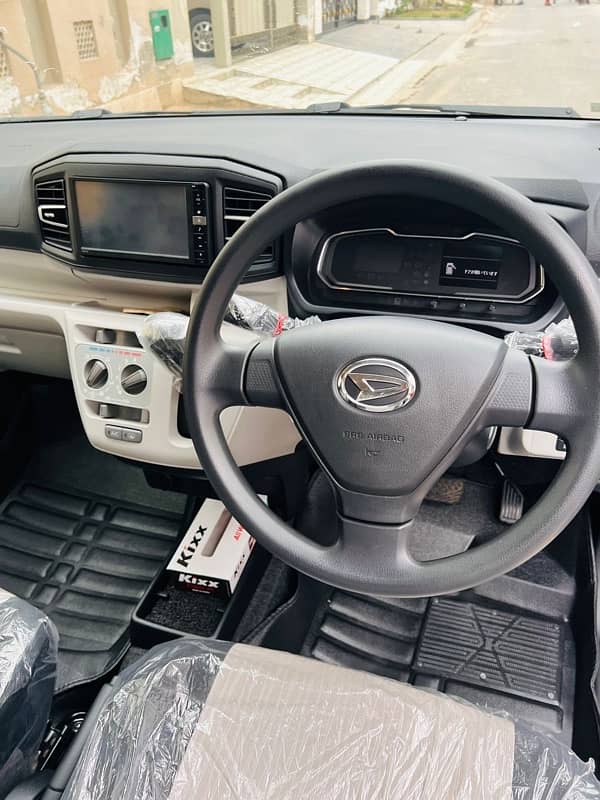 urgent sale Daihatsu Mira 2022 looking like new 5