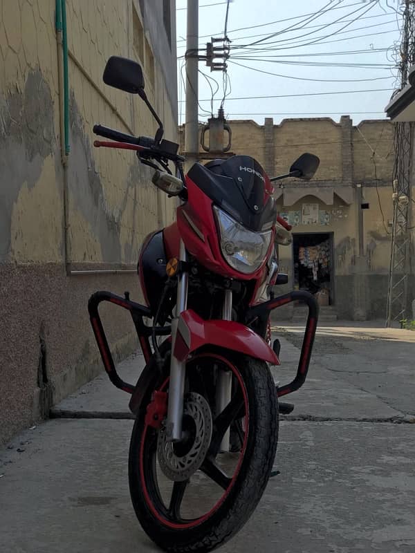 cb 150f 2018 model peshawar number 3