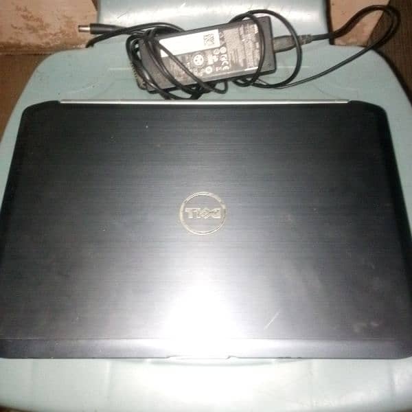 DELL 4 GENERATION LAPTOP 1