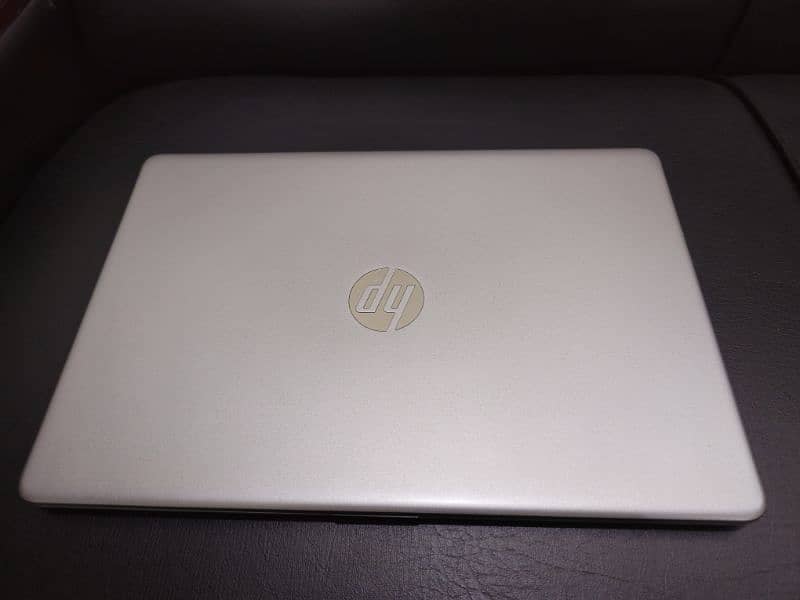 HP Laptop Core i5 Intel XE Graphics 1