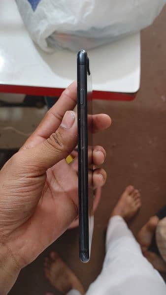 i phone 7 plus 32 gb black 4