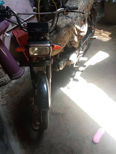 STAR BIKE H 2007 KA MODEL H Karachi no h 3