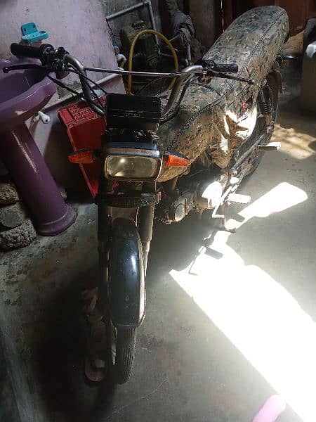 STAR BIKE H 2007 KA MODEL H Karachi no h 4