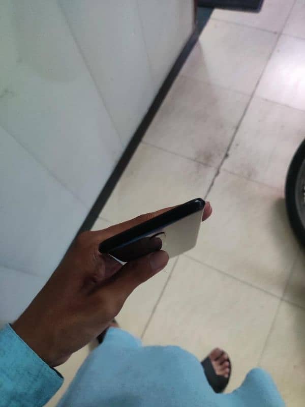 OnePlus 6t urgent sale 5