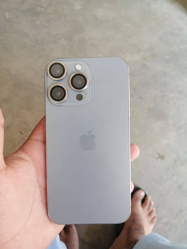 iphone xr converted into 15 por 0