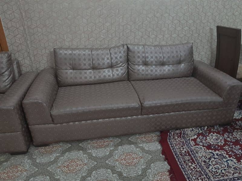 5 seater Sofa 0