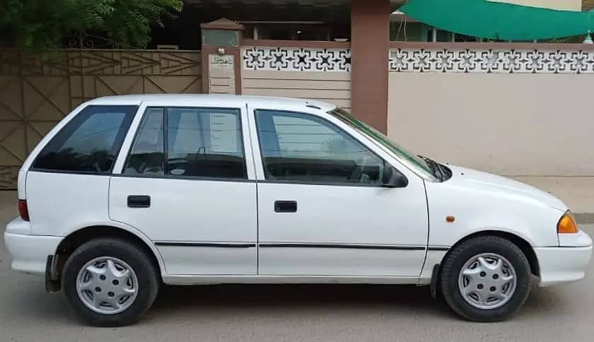 Suzuki Cultus VXL 2004 4