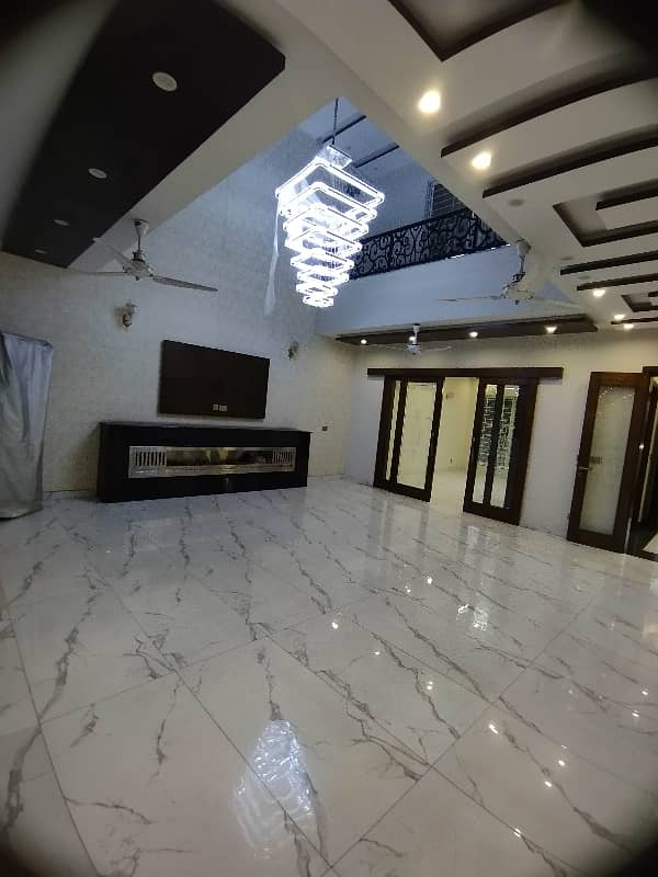 1 Kanal Brand New House Available For Rent Near All Facilities 7