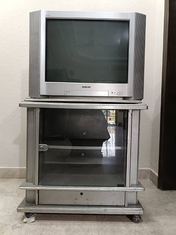 Sony Wega Trinitron 25" with free trolley 0