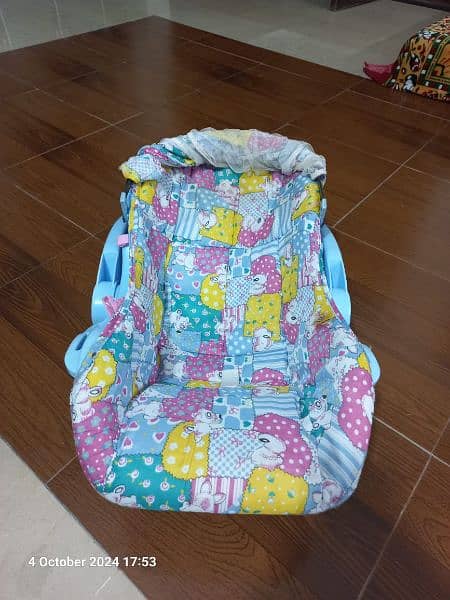 baby Carry Cot 0