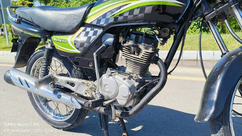 Honda deluxe 125 black- green 2