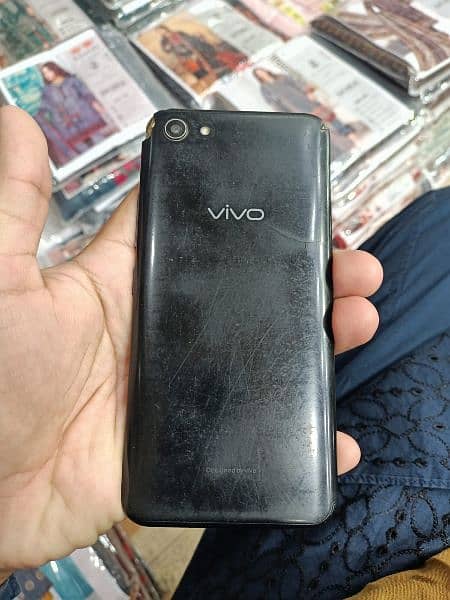 Vivo y81 1