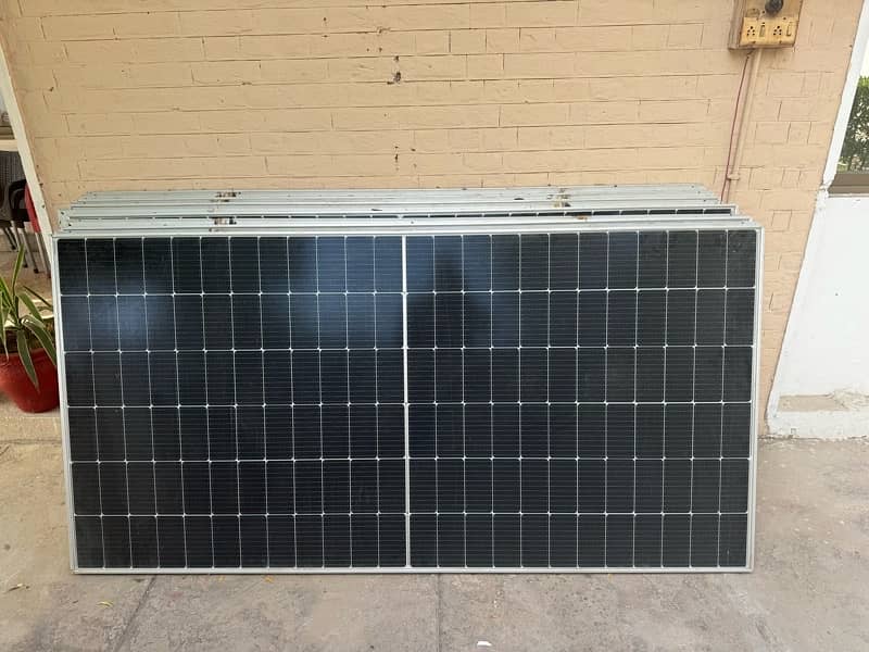 JA Solar 535 Watt very less used 3