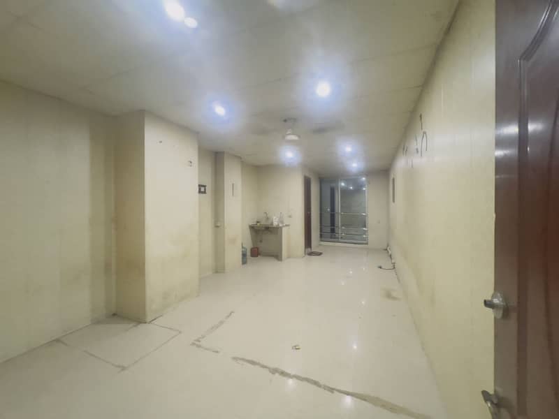 Non Furnished Studio Apartment For Rent 7th Floor Lift Available Madina Tower Main Muslim Town 0