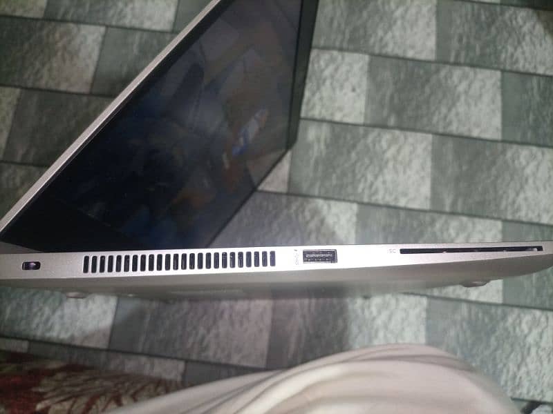 HP elitebook 840 G6 5