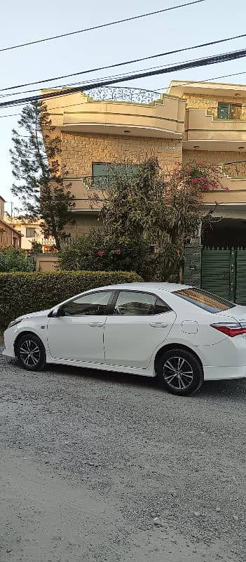 Toyota Corolla Altis 2020 4