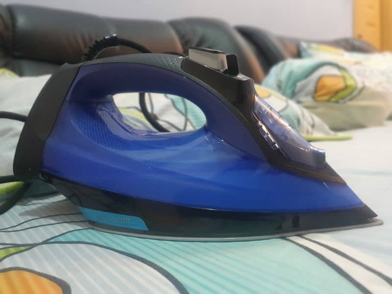 Phillips iron new in condition 0