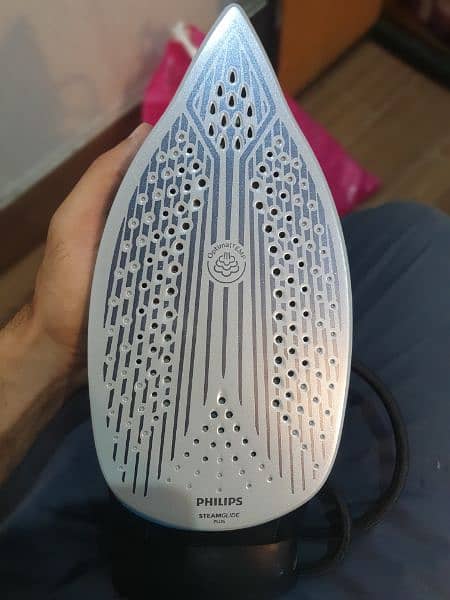 Phillips iron new in condition 4