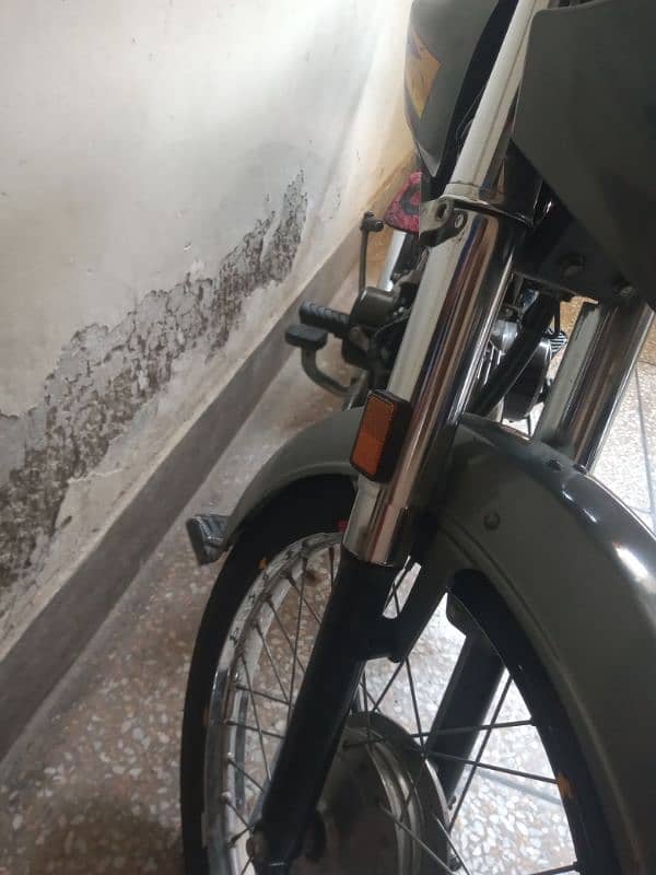 20000 km used like new bike 1