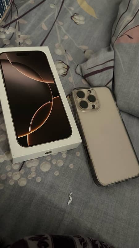 iPhone 16 Pro Max - LLA - Desert Titanium - 256GB 3