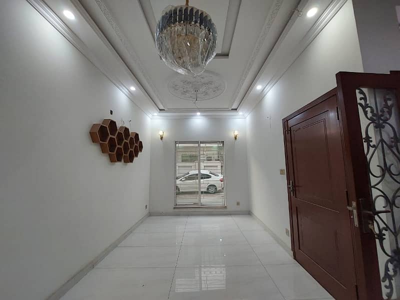 Stunning House Is Available For Sale In Johar Town Phase 2 - Block Q 1