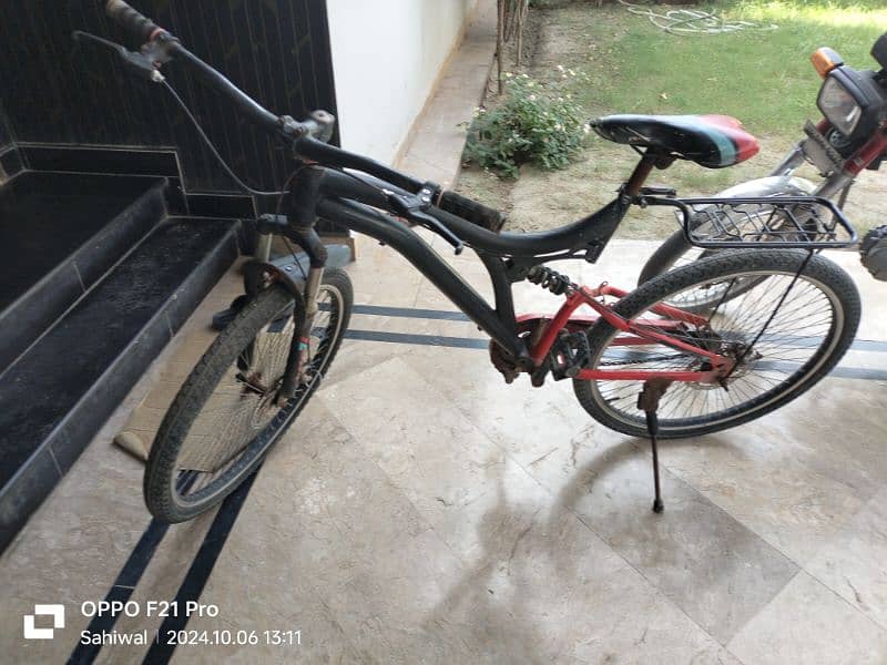 Mountain bicycle in good condition 11