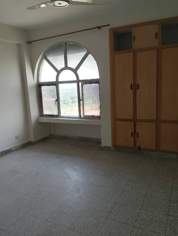 2bedroom D type Flat Available For Rent in G11 1