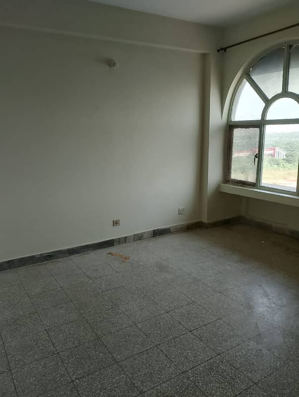 2bedroom D type Flat Available For Rent in G11 2