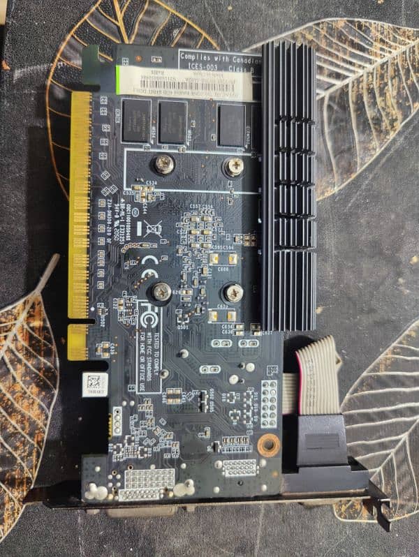 Graphics Card GT 730 4GB slightly used 1