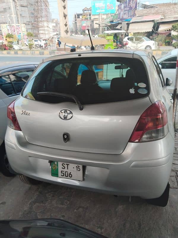 Toyota Vitz 2010 6